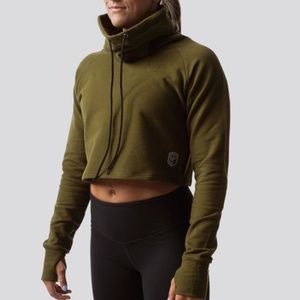 Born Primitive Cowl at the Half Moon Crop (L)